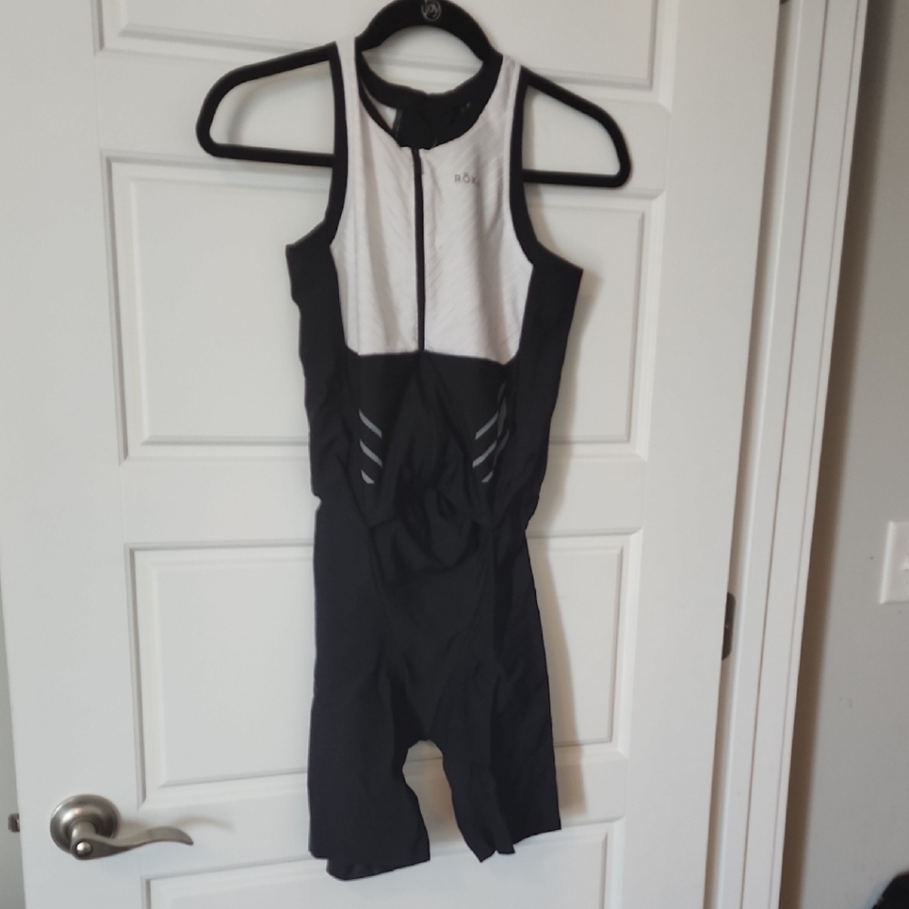 ROKA Women's Gen II Elite Areo sleeveless Triathlon Suit- Large EUC